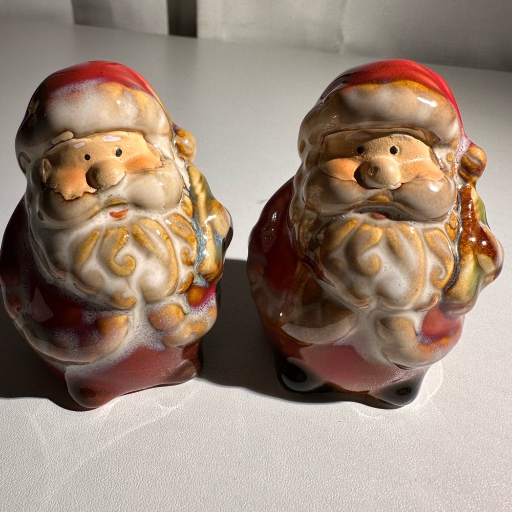 Vintage Ceramic Santa Claus Salt and Pepper Set